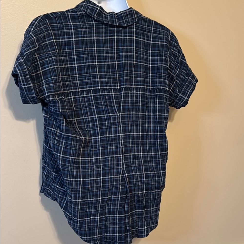 Madewell Blue and White Relaxed Button Down Shirt - Picture 6 of 10